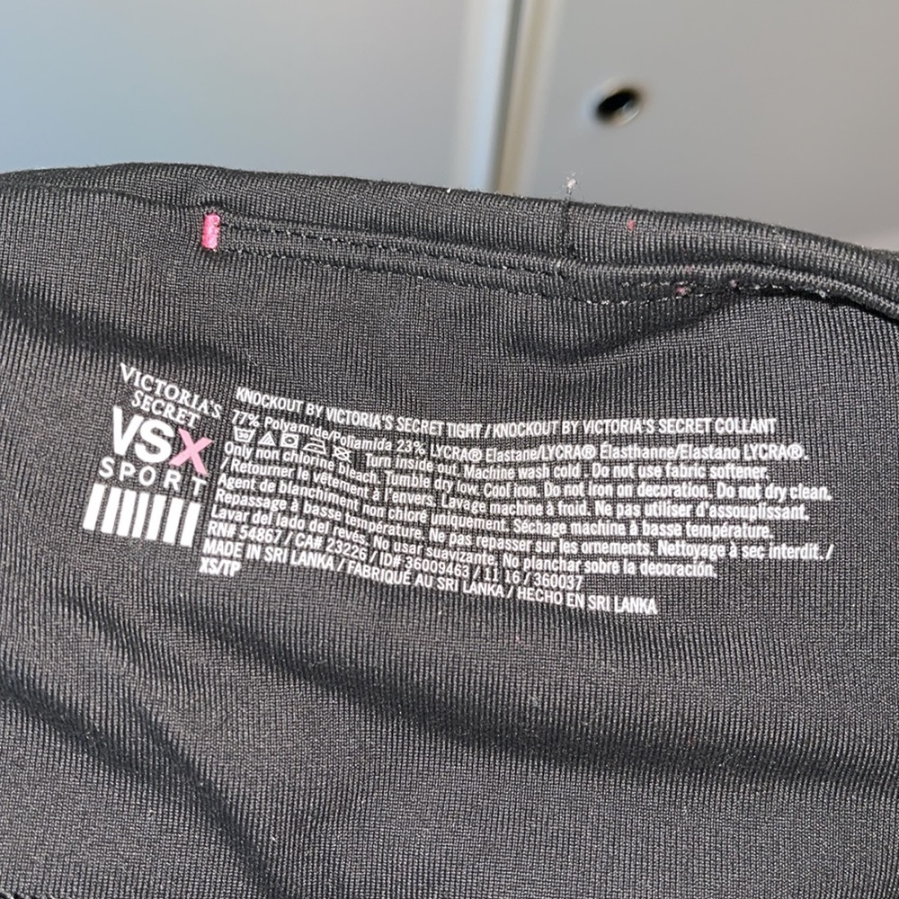 Victoria’s Secret Black Knockout Leggings - Picture 5 of 9
